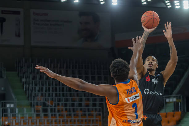 季中走得更 季中走得更