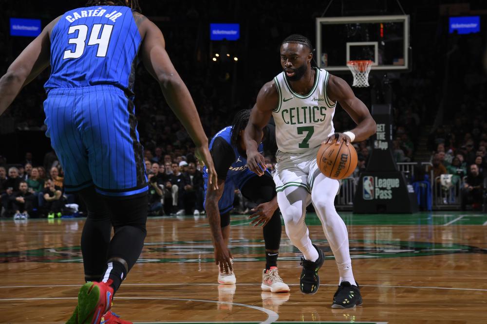 本赛季他展 本赛季他展