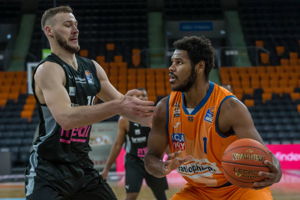 肖国栋冲击 肖国栋冲击