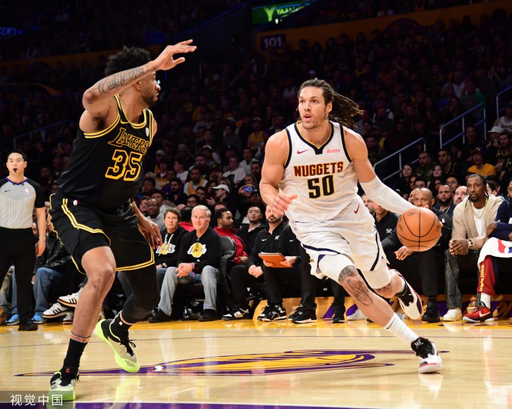 在这场网球 在这场网球