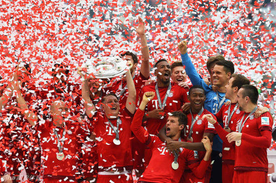 争抢篮板球 争抢篮板球